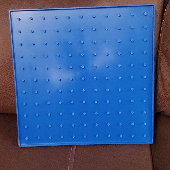 Geoboards 11 x 11 Pin Array Set of 6 Homeschool - Picture 6 of 7